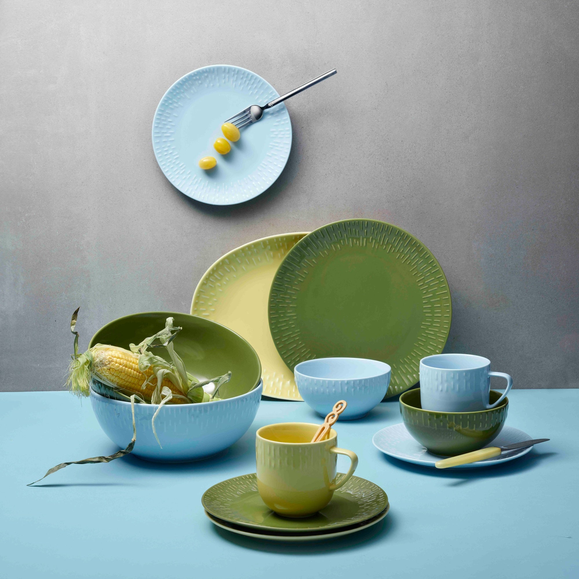 Confetti dinner plate | Olive