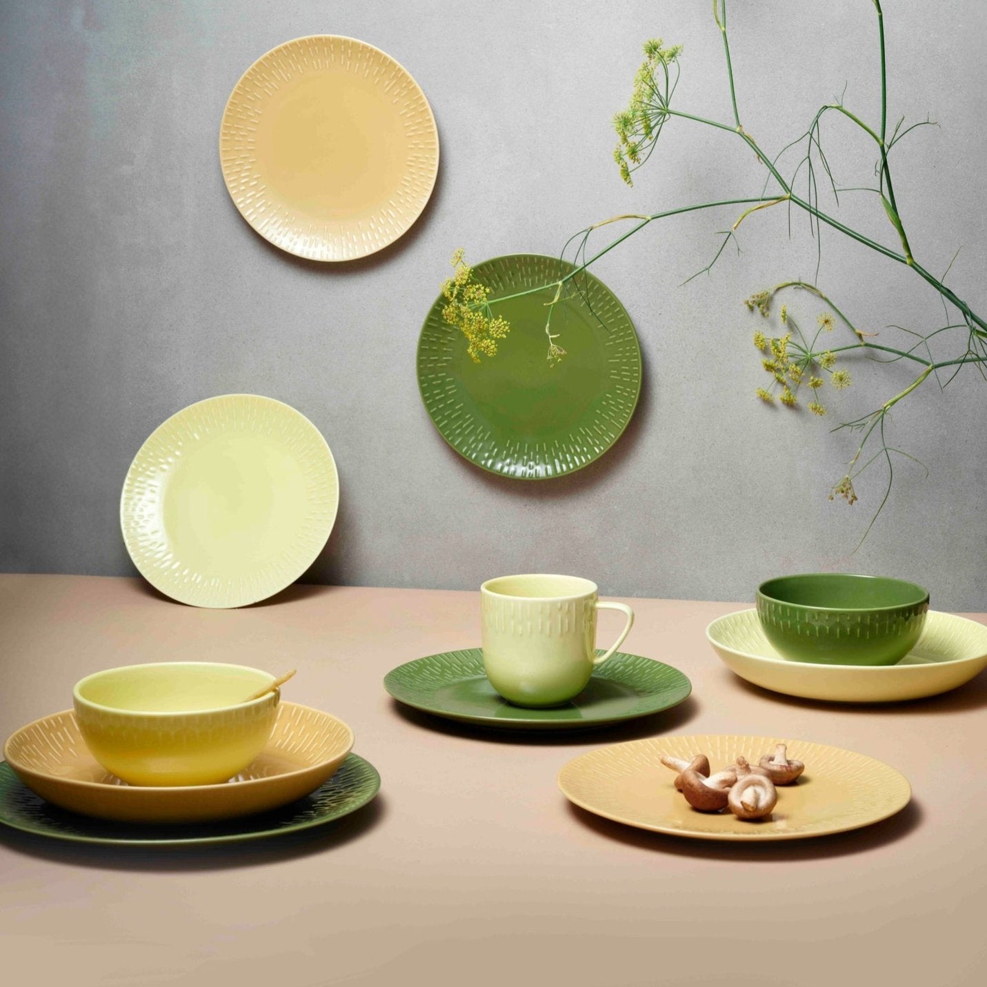 Confetti dinner plate | Olive