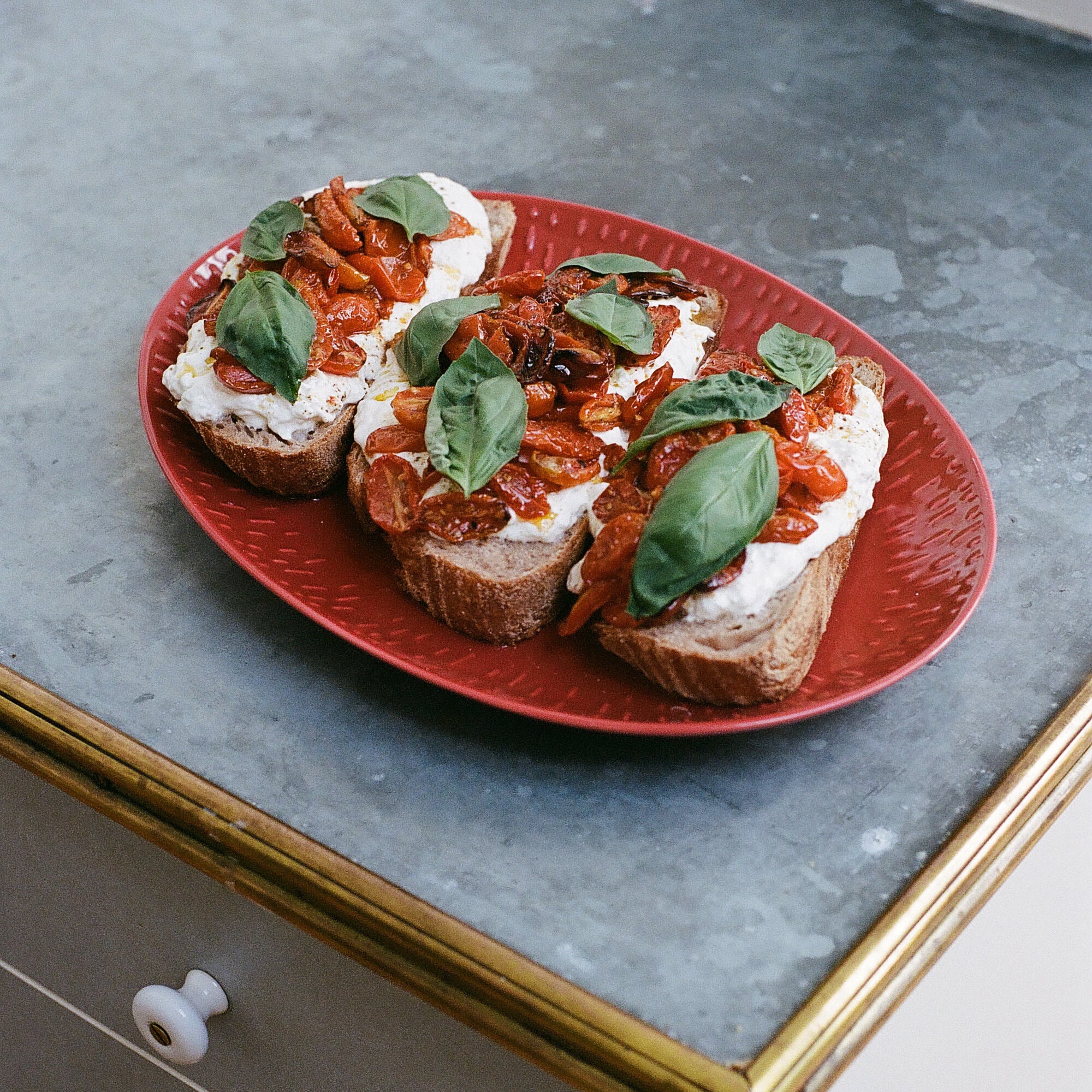 Confetti oval dish | Chili