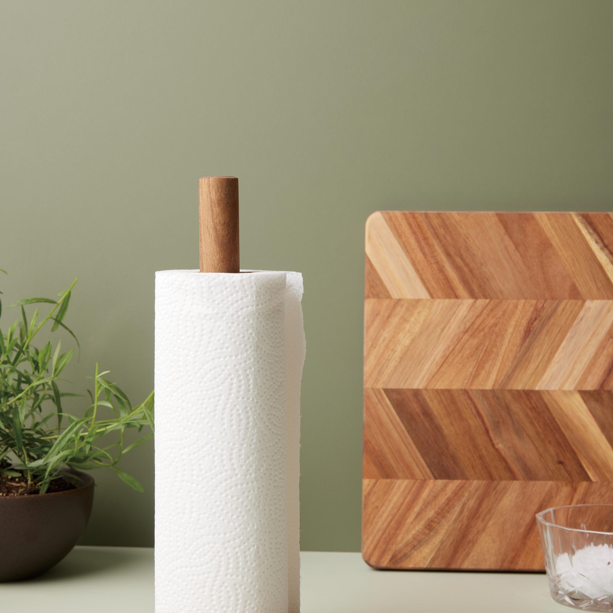 Acacia paper towel holder | Natural