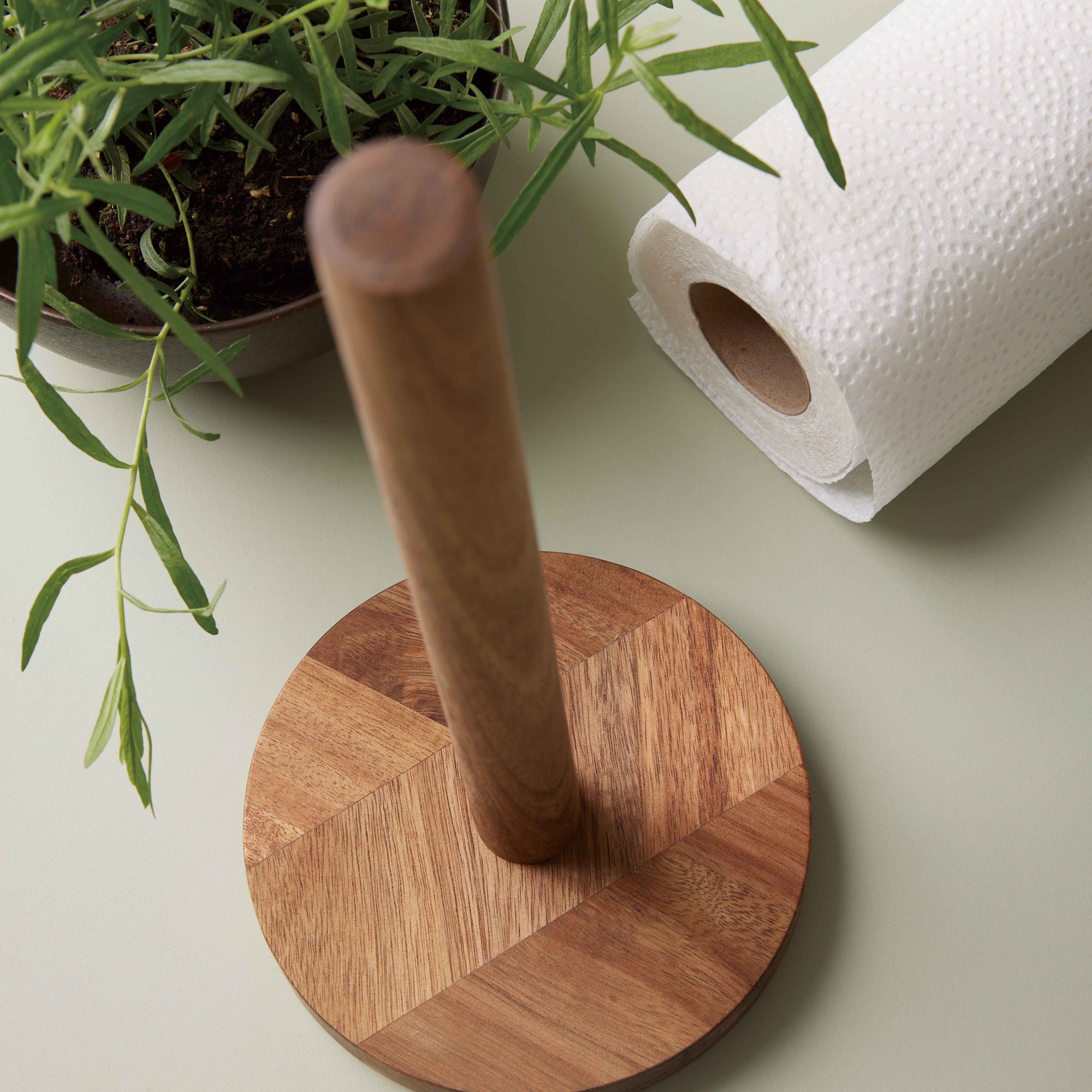 Acacia paper towel holder | Natural