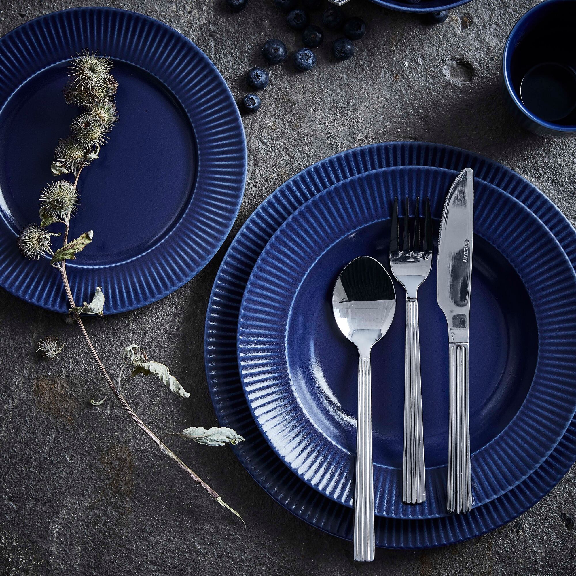 Groovy dinner plate | Blue