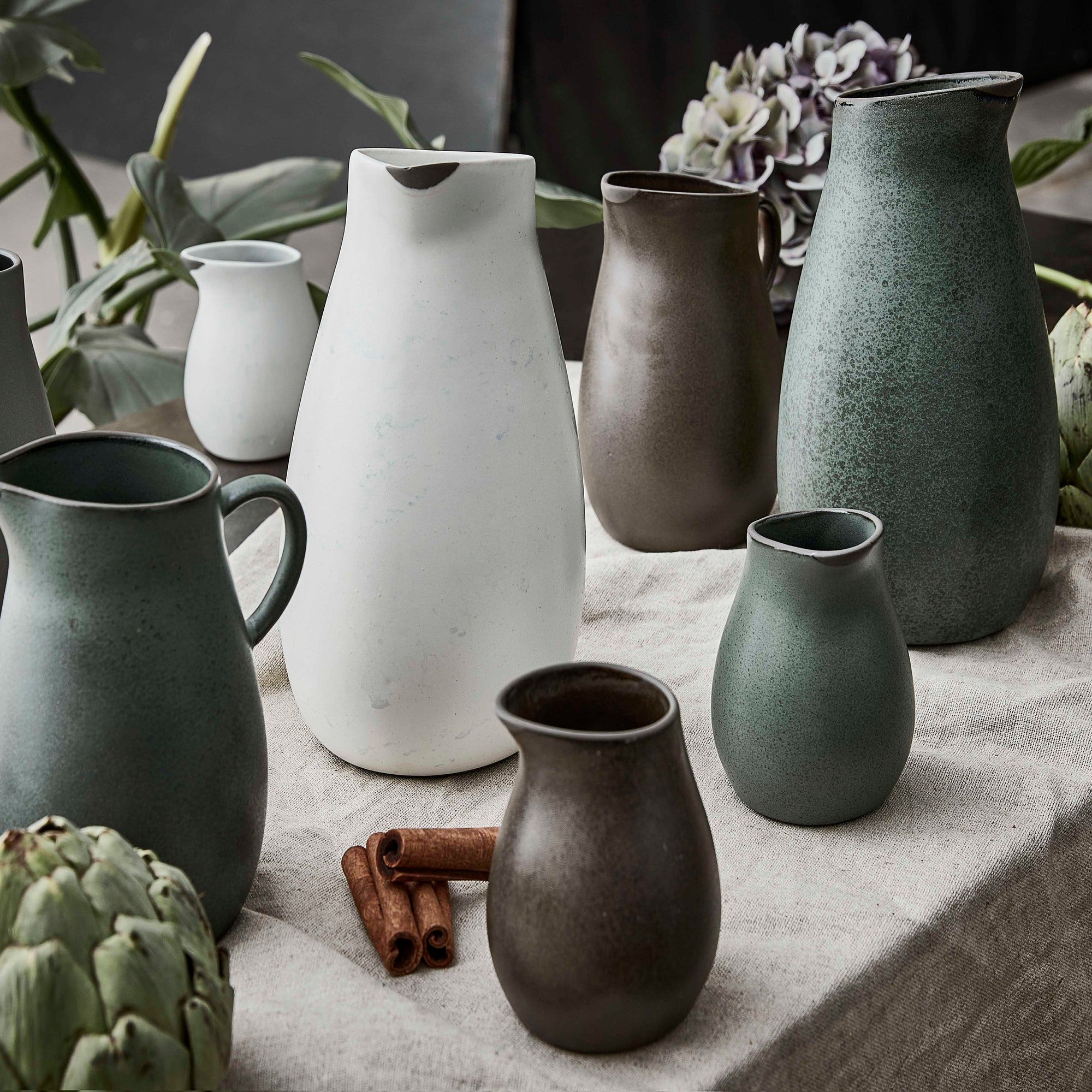 RAW jug | Metallic Brown