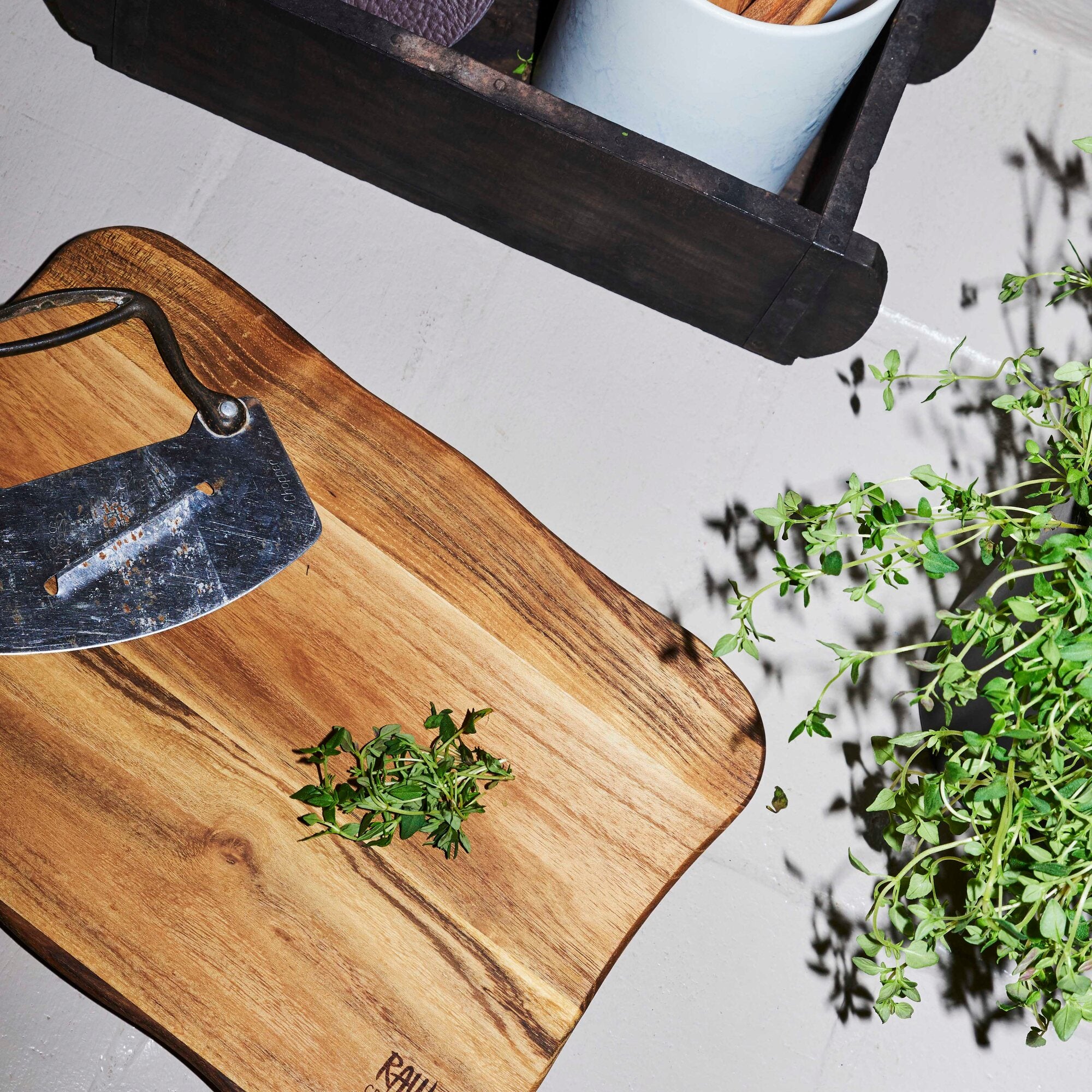 RAW cutting board 32 x 24 cm | Natural