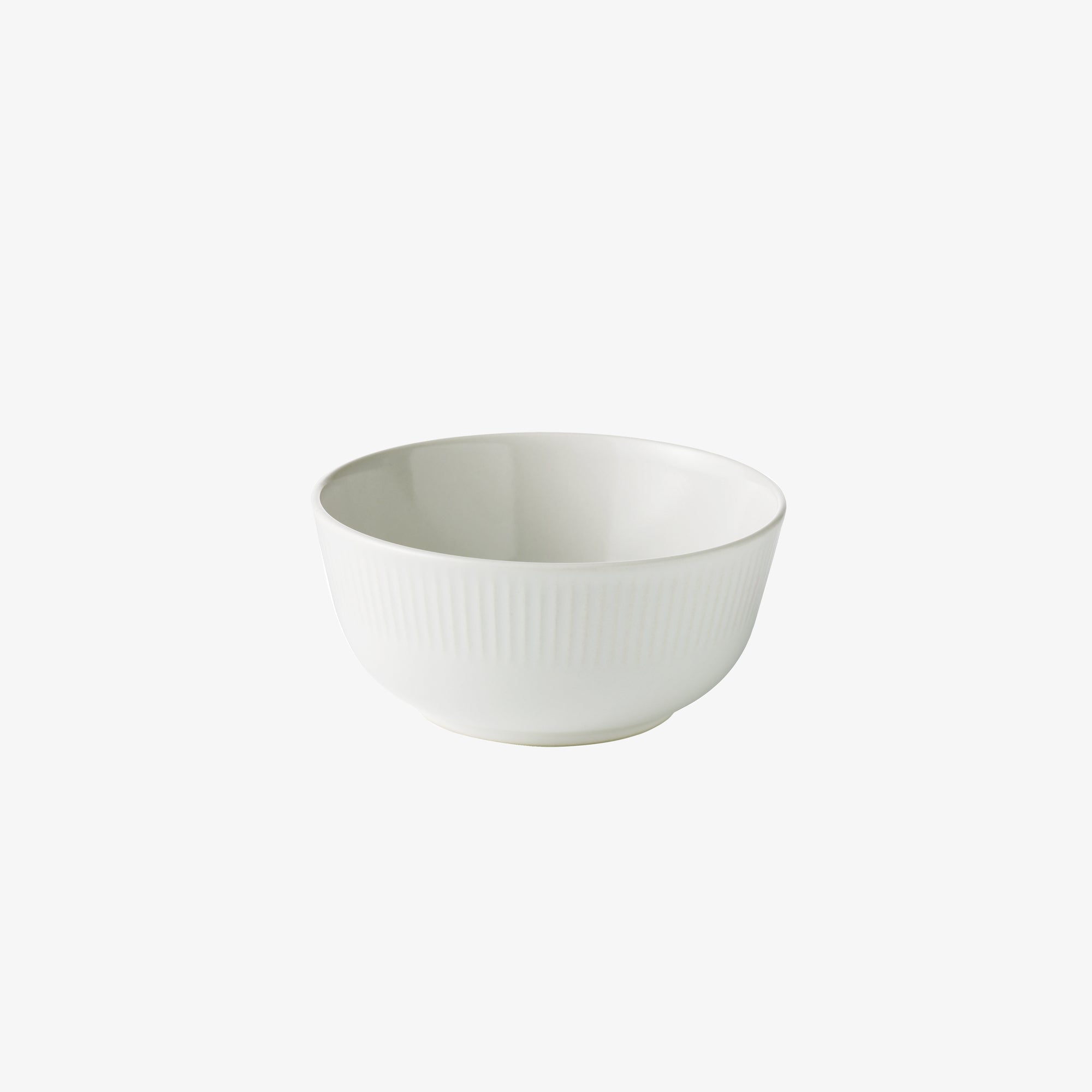 Groovy porcelain bowl | White