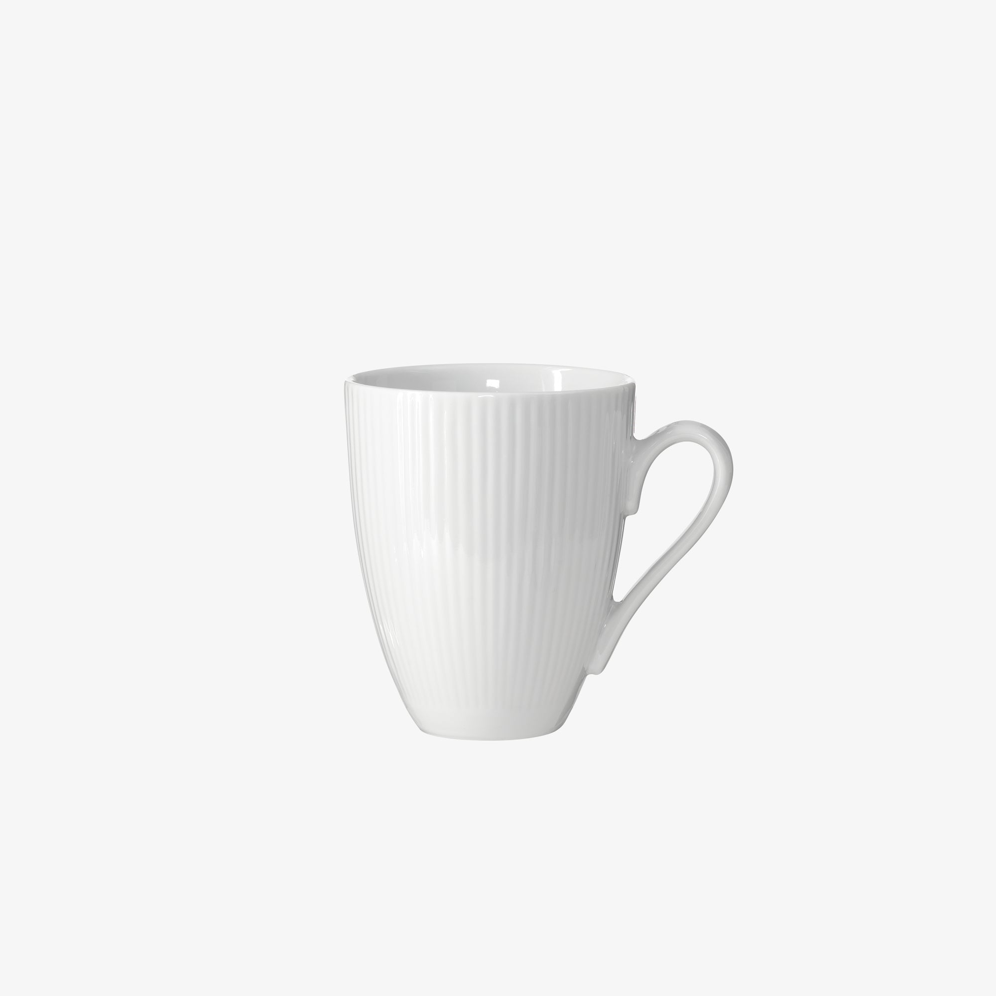 Groovy porcelain mug with handle | White