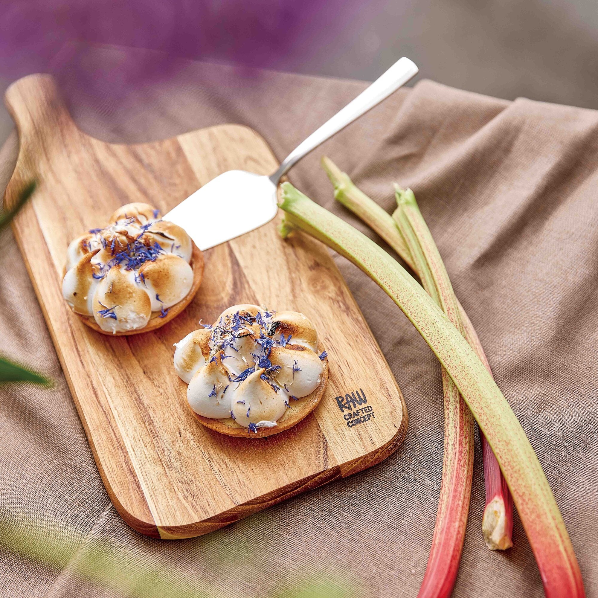 RAW cutting board 37.5 cm | Natural