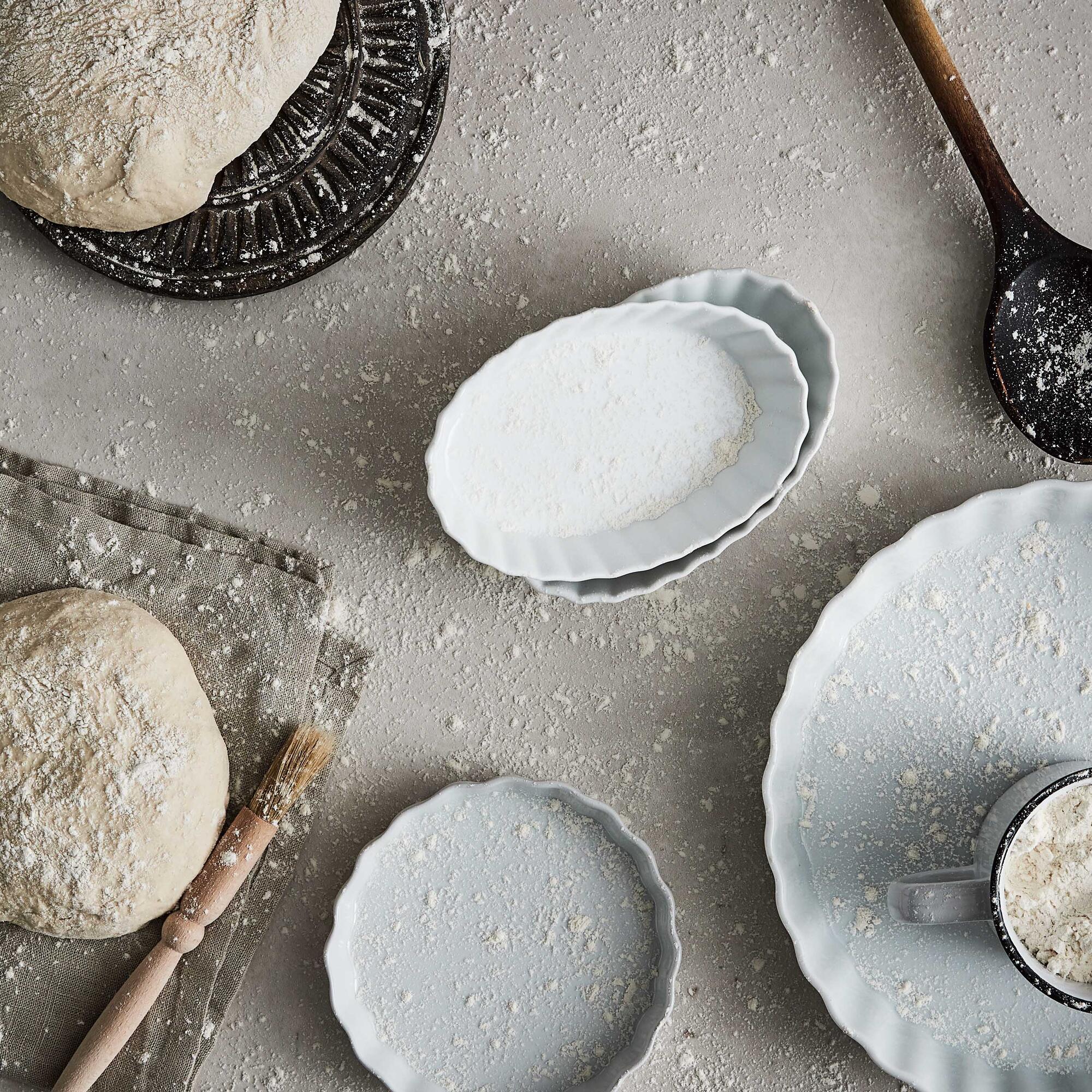 Aroma oval pie dish | White