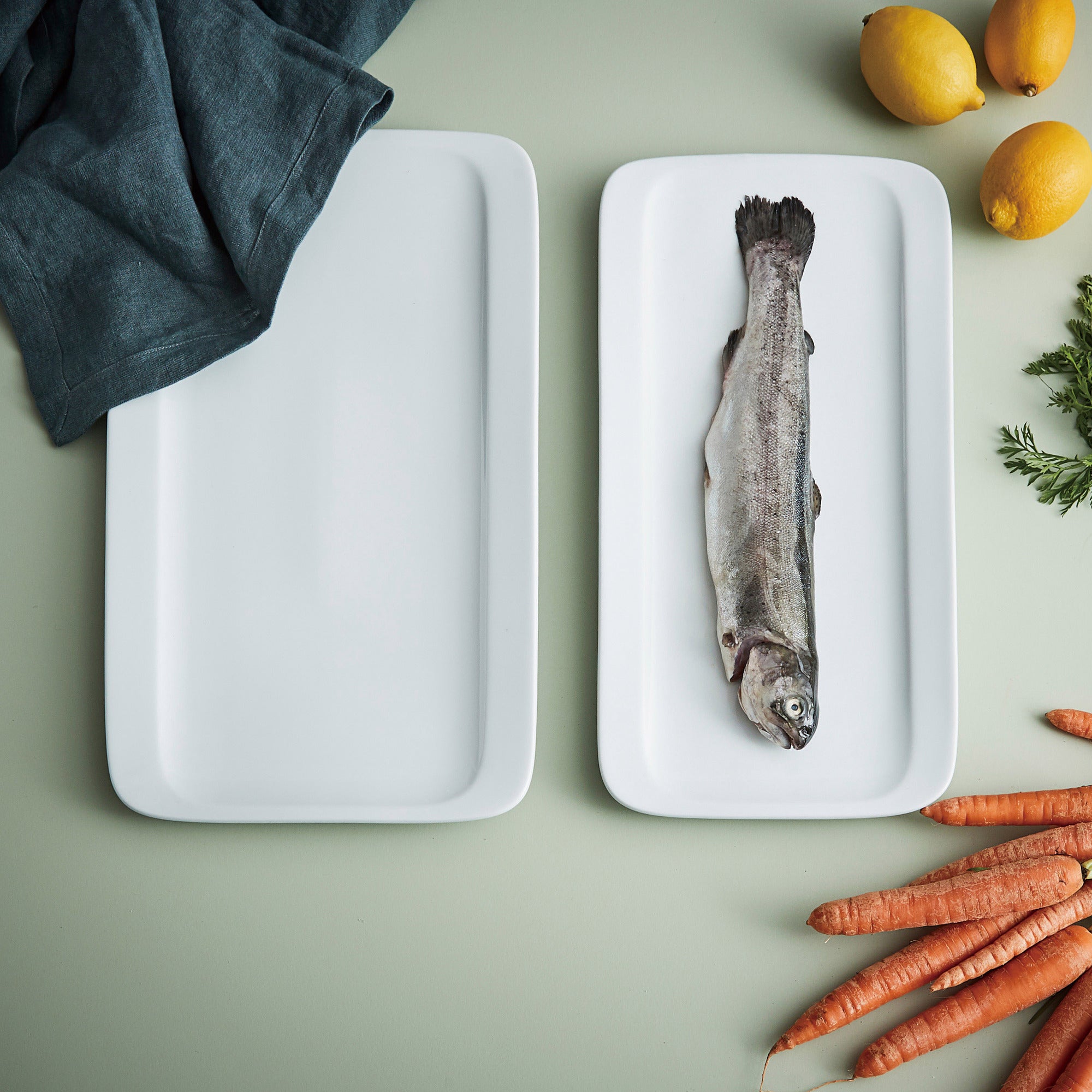 Aroma rectangular dish 40 cm | White