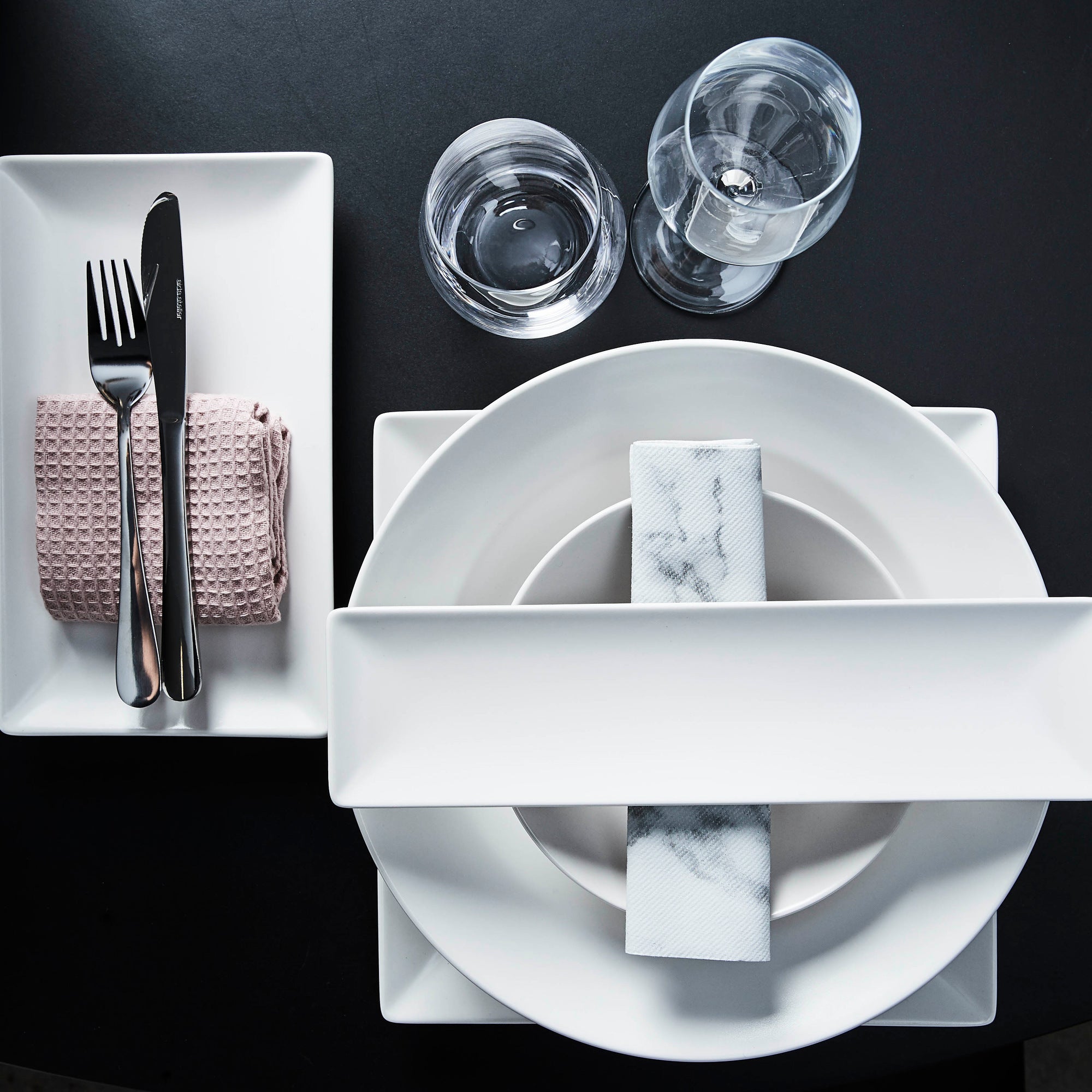 Quadro plate 21 cm | White