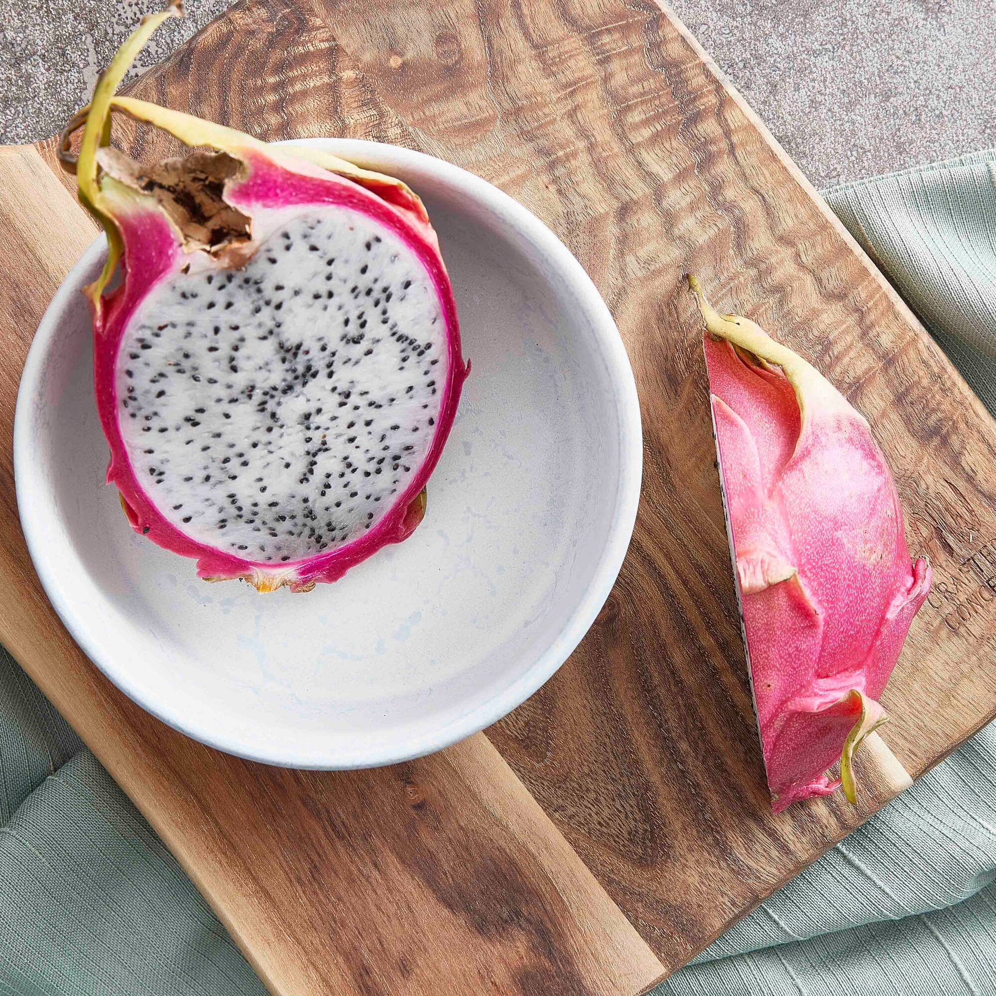 RAW cutting board 32 x 22 cm | Natural